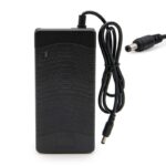Carregador 48V (saída 54,6v) Conector 3A DC 5,5x2,1mm